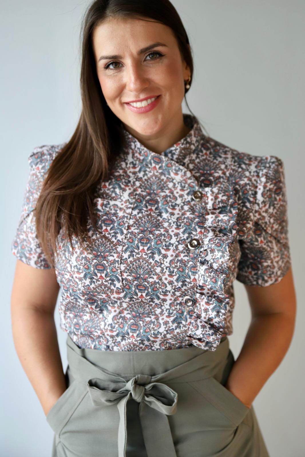 Chaquetilla estampado clásico + Delantal sarga laboral